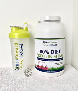 600ml Shaker Bottle Cup & Diet Protein Strawberry and Cream flavoured Bundle